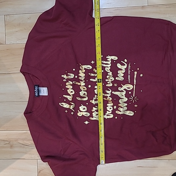 Harry Potter women's size large sweater - Picture 5 of 6